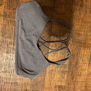 Lululemon bra size 8